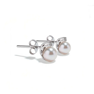 Stud Earrings with 6.5mm Japanese Pearl and 0.04 ct Diamond