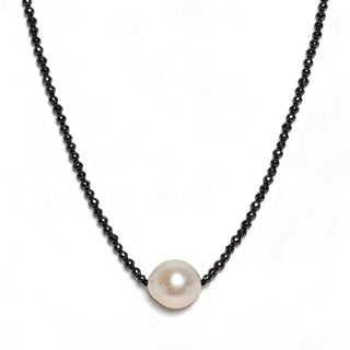 Black Hematite and White Pearl Choker, 18kt Gold Clasp