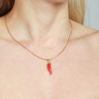 Ciondolo Corno Medium in Corallo Rosso Naturale con Gancio in Oro 18 KT