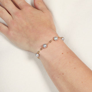 Bracciale con Catena Oro 18kt e Perle Tonde Grigie - Abbracciami Gray
