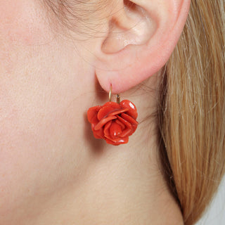 Orecchini Pendenti in Corallo Rosso Autentico a Forma di Rosa in Oro 18 KT
