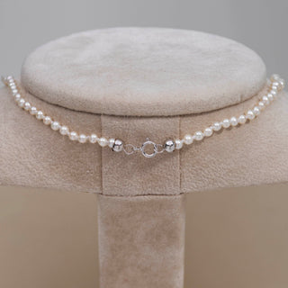 White Pearl Necklace with Central Pink Pearl and 18KT Gold Clasp