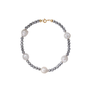 Bracciale in Ematite Grigia, Perle Barocche Bianche e Chiusura in Oro 18 kt - The Five Pearls Bracelet