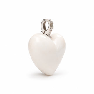 Ciondolo Cuore in Corallo Bianco con Diamanti 0,50 ct – Collezione One Of a Kind