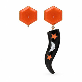 Orecchini Statement a Forma di Corno in Oro 18 kt con Corallo Rosso, Corallo Nero, Madreperla e Diamanti – Don Alfonso Gioielli Capri